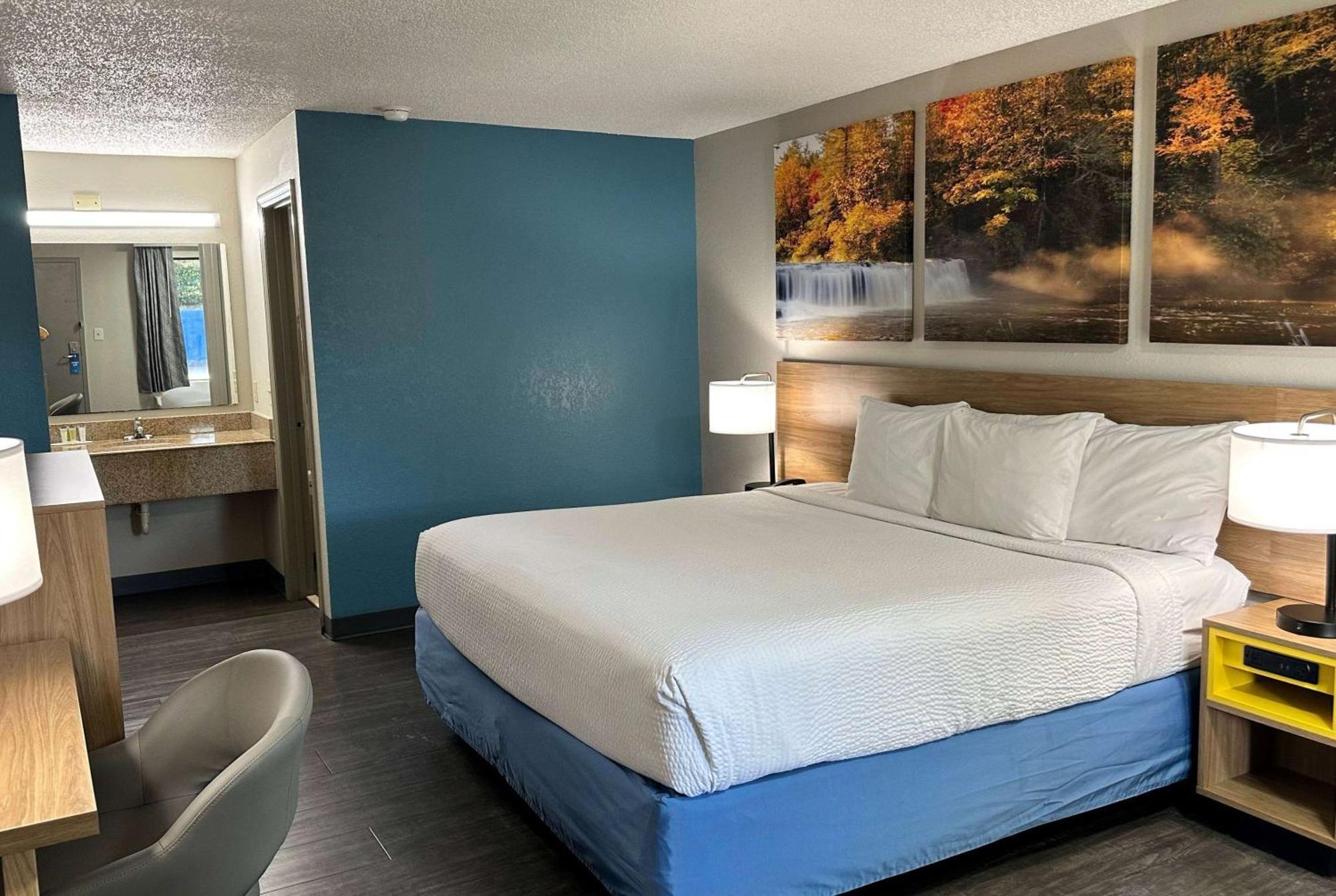 Days Inn By Wyndham Columbia Ne Fort Jackson Εξωτερικό φωτογραφία