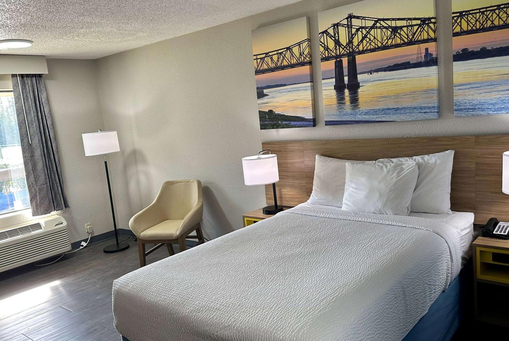 Days Inn By Wyndham Columbia Ne Fort Jackson Εξωτερικό φωτογραφία