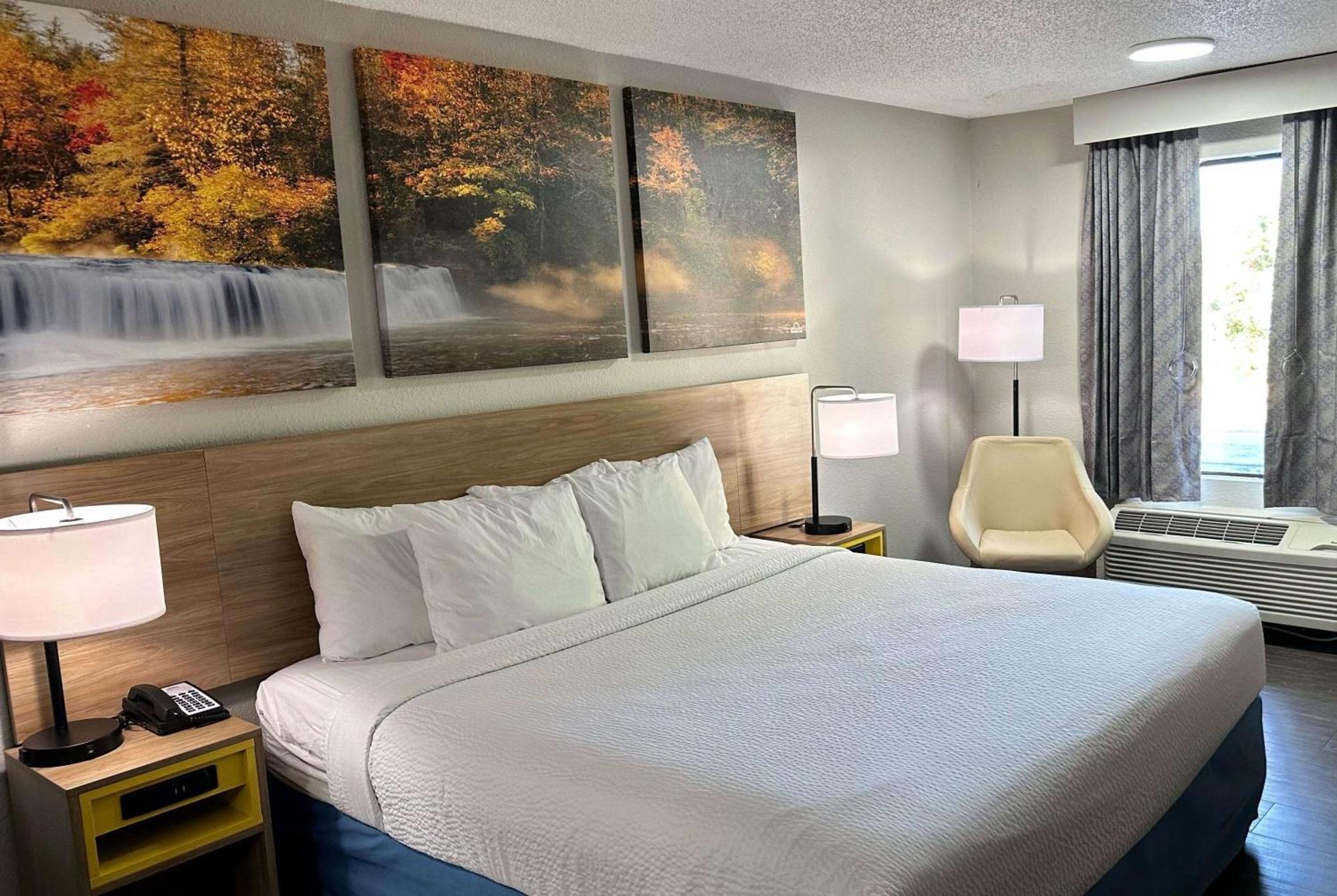 Days Inn By Wyndham Columbia Ne Fort Jackson Εξωτερικό φωτογραφία